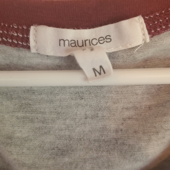 Cold Shoulder Maurices Graphic Tee - Picture 3 of 4